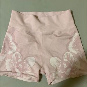 AERIE OFFLINE light pink flowered workout shorts